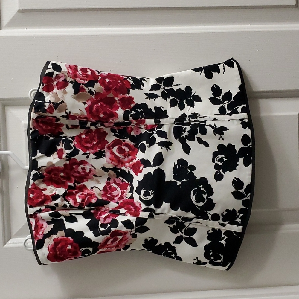 White House Black Market Corset Top Size 0